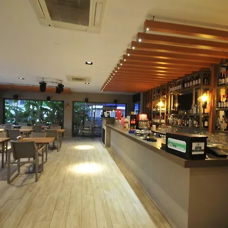 מלון דירות Greenpark מרמריס