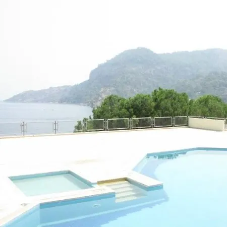 Greenpark Apartahotel